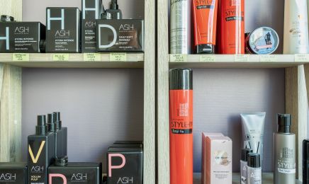Berang Hair : Coiffeur à Yzernay