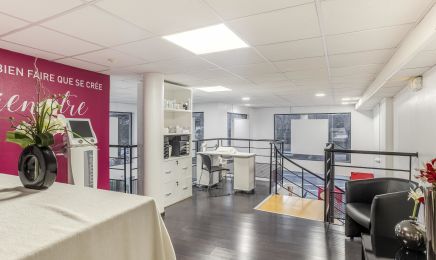 Esthetic Center - Saint-Julien-en-Genevois : Manucure à Saint-Julien-en-Genevois
