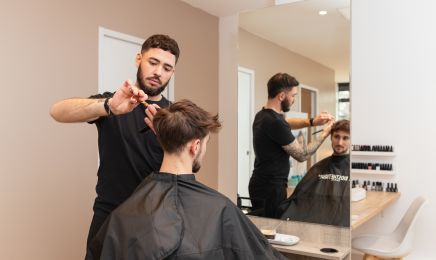 ST Beauté : Coiffeur à Chasselay