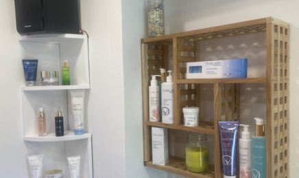 Houdarling : Beauté, Massages PISCINE & SPA ( Hammam, Sauna & Jacuzzi ) : Coiffeur à Nîmes
