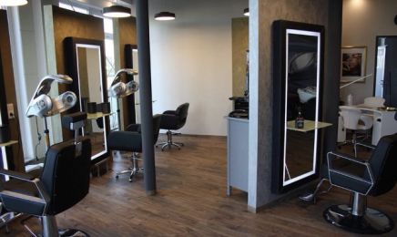 Hairstudio by Anke: Friseur in Polch