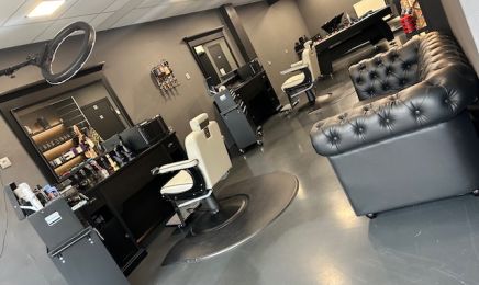 Médusa Barber  : Barbier à Hannut