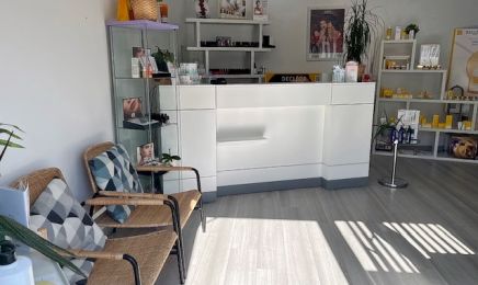 Art et Beauté  : Manucure à Anglet