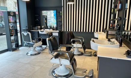 Au petit barbier : Barbier à Mantes-la-Jolie