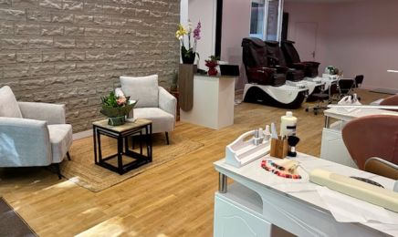 Beauté et spa des halles : Manucure à Laval