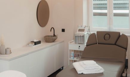 Naturheilpraxis für Ästhetik by Daniela: Friseur in Kolbermoor