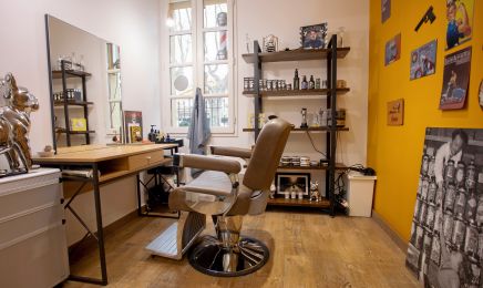 MANORA coiffeur & sensologue , maison de l’être  & du bien être Delphine Pallaro : Coiffeur à Agde