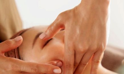 Joli Minois - Facialiste - Massage Kobido en institut / A domicile Bordeaux : Réflexologue à Bordeaux