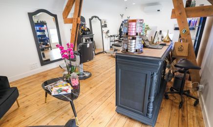 Le repère des Artistes : Coiffeur à Poitiers