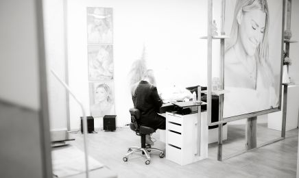 AQUARO - Die Wimpernprofis - Wimpernverlängerung: Nagelstudio in Düsseldorf