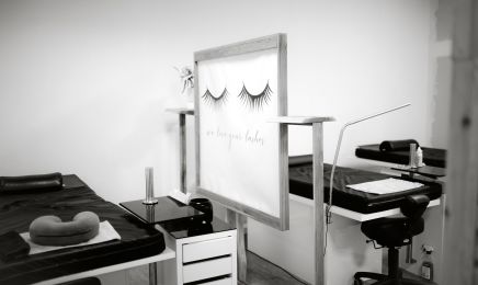 AQUARO - Die Wimpernprofis - Wimpernverlängerung: Nagelstudio in Düsseldorf