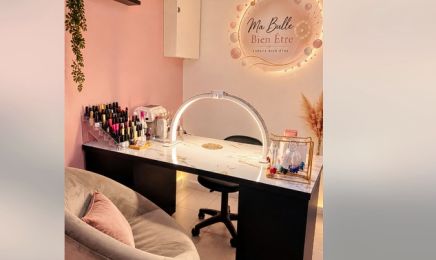 Les Ongles de Sarah  : Manucure à Les Angles