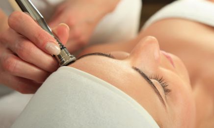 Institut de beauté DermoCrys : Manucure à Ollioules