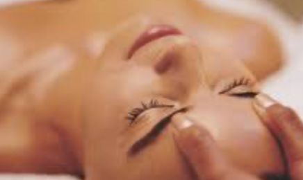 Au Jardin Des Sens & Dabia Beauty : Manucure à Sarcelles