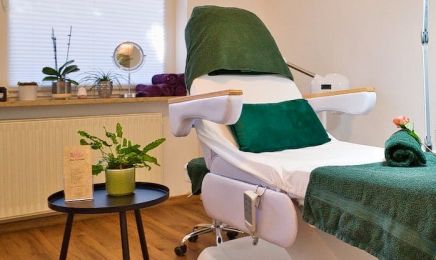 Suri Kosmetik & Med.Fußpflege: Kosmetikstudio in Rastede