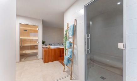 Institut de beauté et Spa Maeva ia orana : Manucure à Moulins