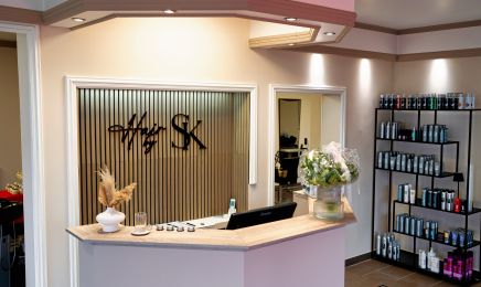 Hair by SK: Friseur in Bonn