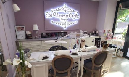 Le Vernis à Ongles : Institut de beauté à Toulon