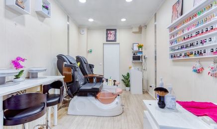 OVAL NAILS86 : Manucure à Paris