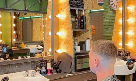 La moustache du gentleman : Coiffeur à Levallois-Perret