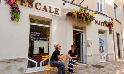 Escale Nature Sarasvati - Neuville-sur-Saône : Manucure à Neuville-sur-Saône