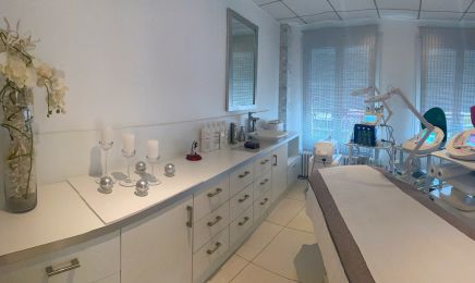 Centre de beauté Jérémie : Manucure à Louviers