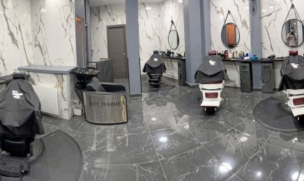 6TJ BARBER : Coiffeur à Suresnes