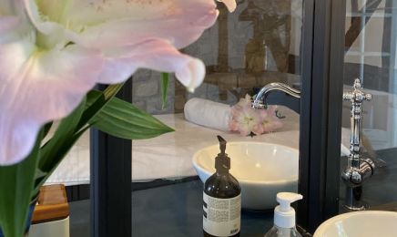 Marina Li - Kobido / Massage / Facelift : Institut de beauté à Paris