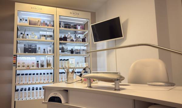 JEAN D'ARCEL Beauty Lounge Larissa Roller