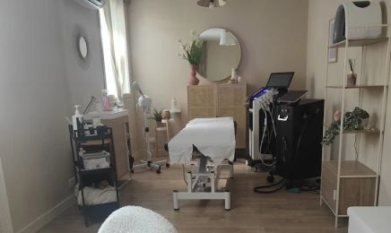 Mahana Derma : Institut de beauté à Saint-Privat-des-Vieux