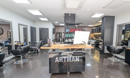 Artman James : Barbier à Amiens