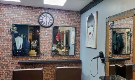 Tahi-Tif 1802 : Coiffeur à Éguilles