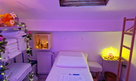 Solstice Massage - Massage Californien - Massage Suédois : Institut de beauté à Paris