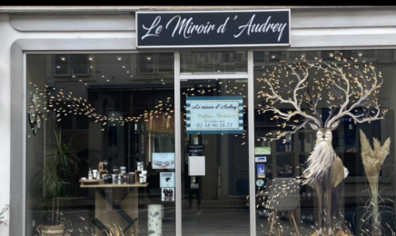 Le miroir d'audrey : Barbier à Saint-Amand-Montrond
