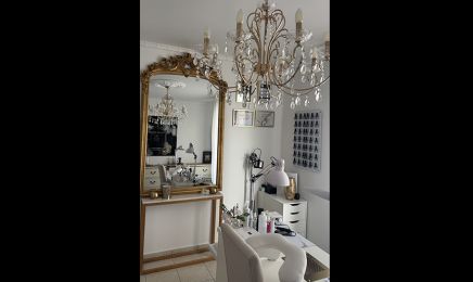 Le Boudoir Privé Manucure et Beauté des pieds Russes / Rehaussement de cils / Épilation  : Institut de beauté à Lyon