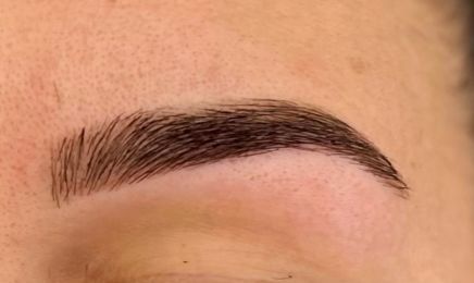 Brows & Care : Manucure à Perpignan