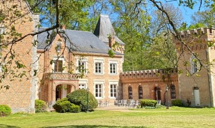 CHÂTEAU LES MUIDS : Institut de beauté à La Ferté-Saint-Aubin