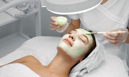 Ästhetik Room Maria  Sayb: Friseur in Nürnberg