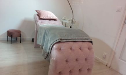 Marlène Nails Design & Beauté : Institut de beauté à Beaucaire