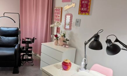 M beauty - Ongles, Cils, Rehaussement Coréen : Manucure à Avignon