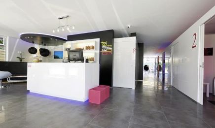 Planetsun Zellik  : Institut de beauté à Asse
