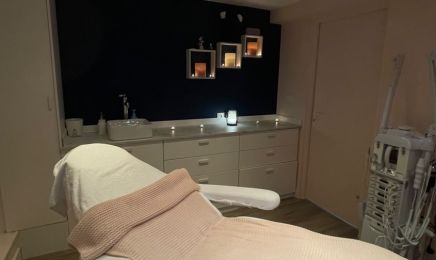 Hanene Beauté Création : Manucure à Vienne