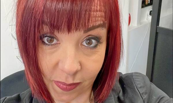 Laetitia "de la tête aux pieds" - Revel 