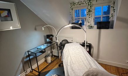 MAKE UP 4 YOU : Coiffeur à Linkebeek