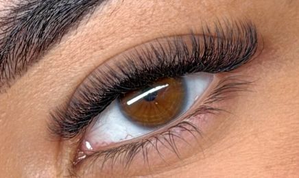 Nessi Lash : Manucure à Roubaix