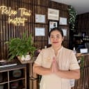 Mme. Fah ( Pratiennes  Thai professionnelle, diplômée et expérimentée )