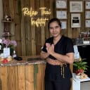 Mme. Rada ( Praticiennes sont diplômées expérimentée et certifiées en massage thaïlandais)