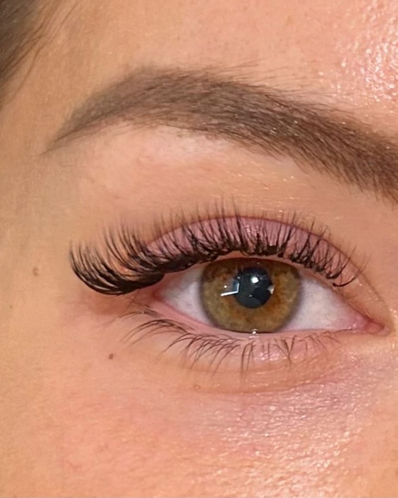 Foxy Eyes — pose réelle NIAM'S