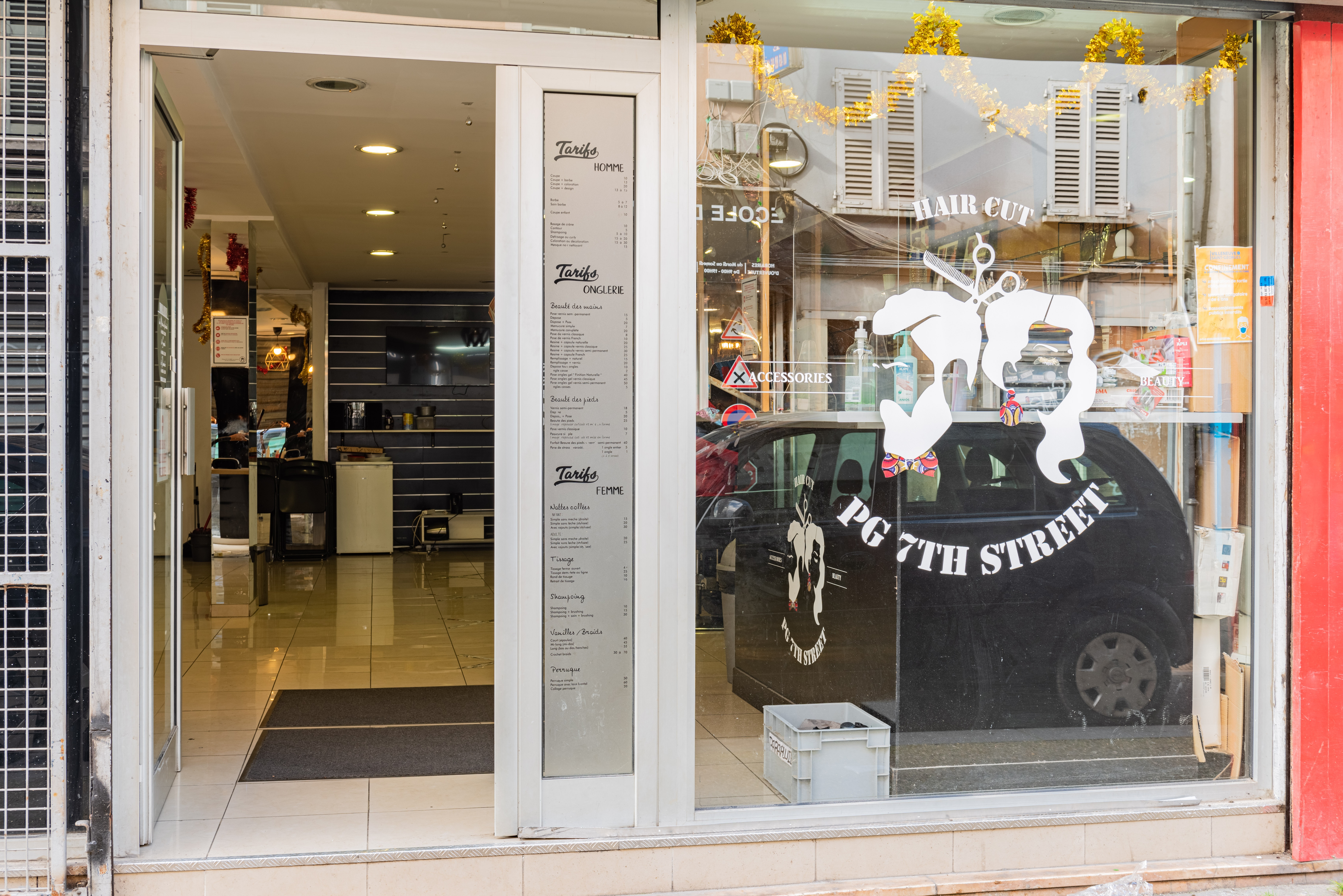 Salon De Coiffure Afro Villeneuve Saint Georges Coiffeur Villeneuve-Saint-Georges 94190 - Planity