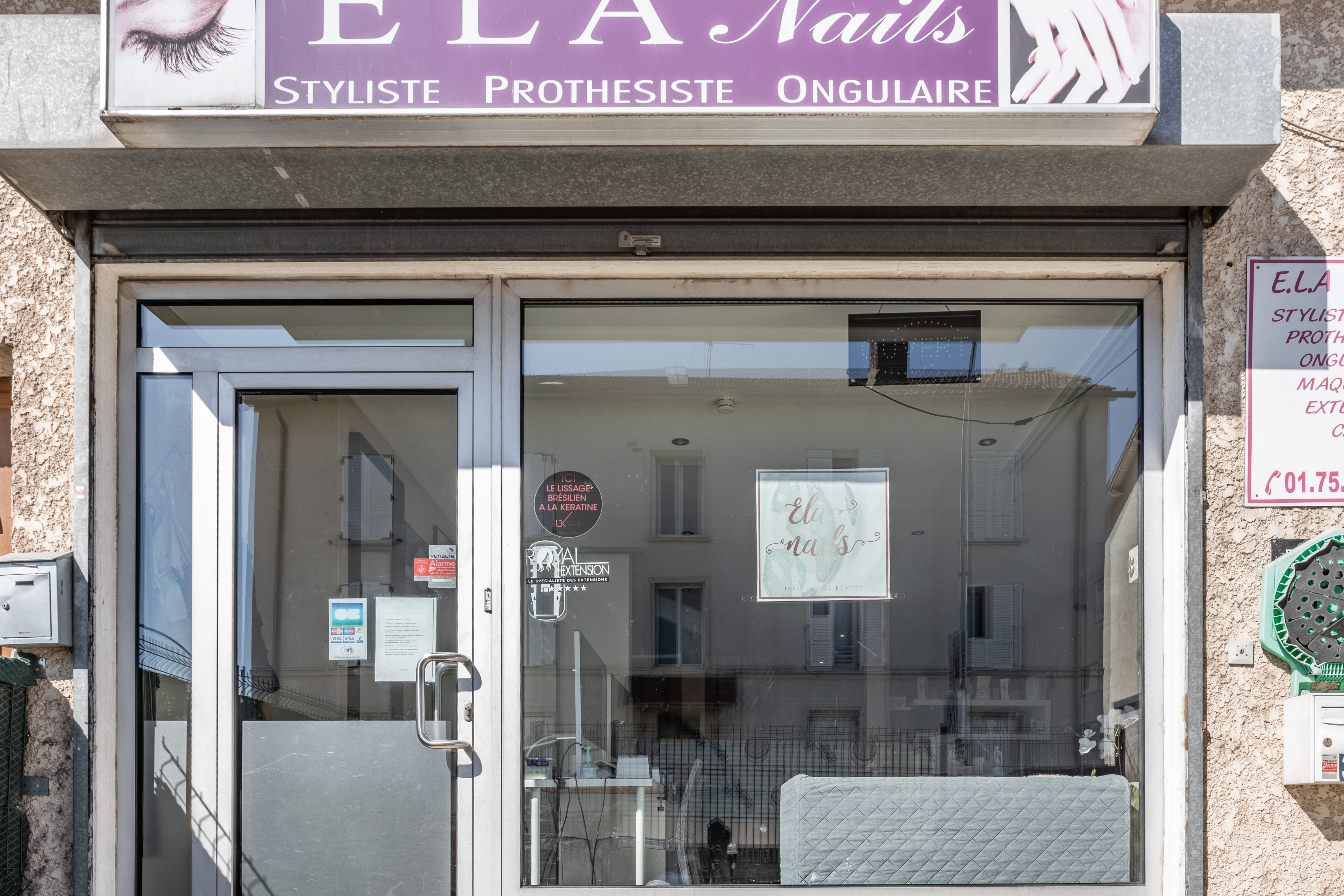 Salon De Coiffure Afro Villeneuve Saint Georges Coiffure afro Villeneuve-Saint-Georges 94190 - Planity